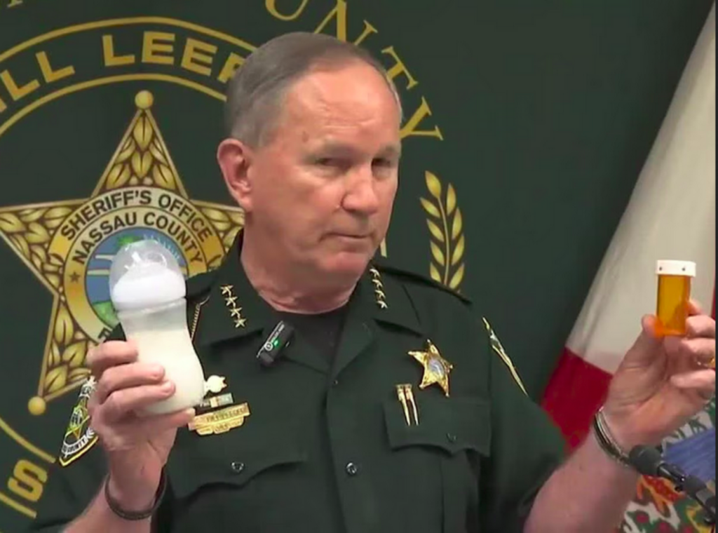 Bebê de 9 meses morre após mãe adolescente colocar fentanil em sua mamadeira, afirmou a autoridade policial. 