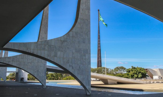 Agendar: Palácio do Planalto é reaberto para visitas guiadas.