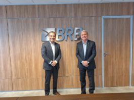 Detran-DF e BRB unem forças para aprimorar serviços à população Detran-DF e BRB unem forças para aprimorar serviços à população
