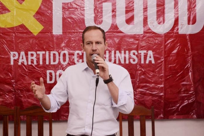 Lula e Ricardo Cappelli sob fogo cruzado após ataque ao Corpo de Bombeiros do DF Lula e Ricardo Cappelli sob fogo cruzado após ataque ao Corpo de Bombeiros do DF