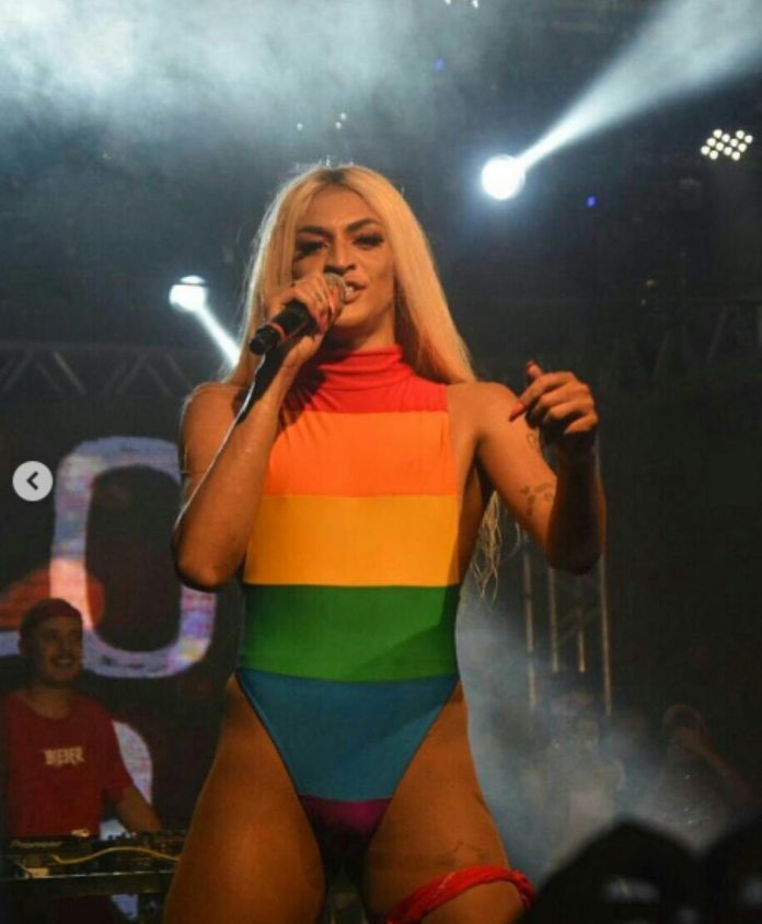 Empresário cancela patrocínio a réveillon de Fortaleza por incluir Pabllo Vittar na programação