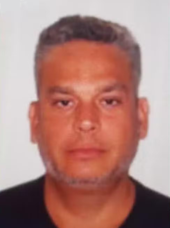 Delegado que atirou na esposa, empregada e enfermeira afirma que seres de outro planeta virão resgatá-lo