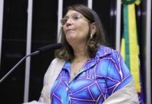 Bia Kicis desidrata na corrida ao Senado Federal