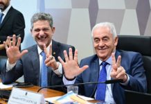 Aprova o fim da escala 6×1 e prevê jornada de 36h semanais