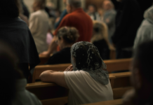 “Quer que sua mulher fique bonita? Separe dela!”