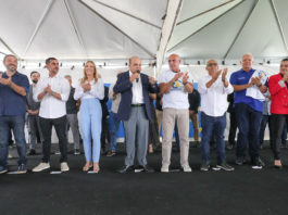 Ibaneis entrega 400 lotes a pessoas com deficiência em situação de vulnerabilidade