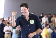 Em Luziânia, lideranças comemoram avanços no Entorno e reforçam importância da reeleição de Daniel Vilela Em Luziânia, lideranças comemoram avanços no Entorno e reforçam importância da reeleição de Daniel Vilela