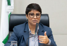 No Dia do Enfermeiro, enfermeira Eliane Souza de Abreu se torna a primeira mulher a presidir o IgesDF