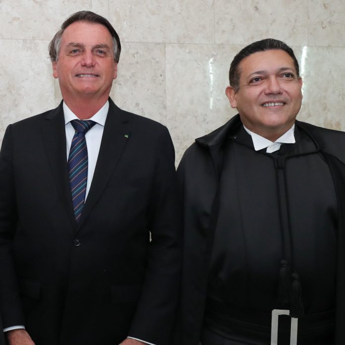 Jair Bolsonaro e Nunes Marques.