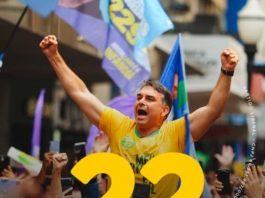 “O verdadeiro presidente eleito do Brasil” ou “líder do Brasil”?
